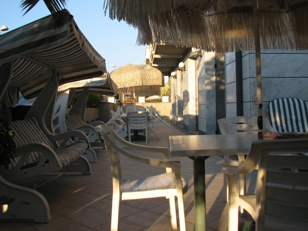 Hotel Smeraldo Lido di Camaiore Ngoại thất bức ảnh