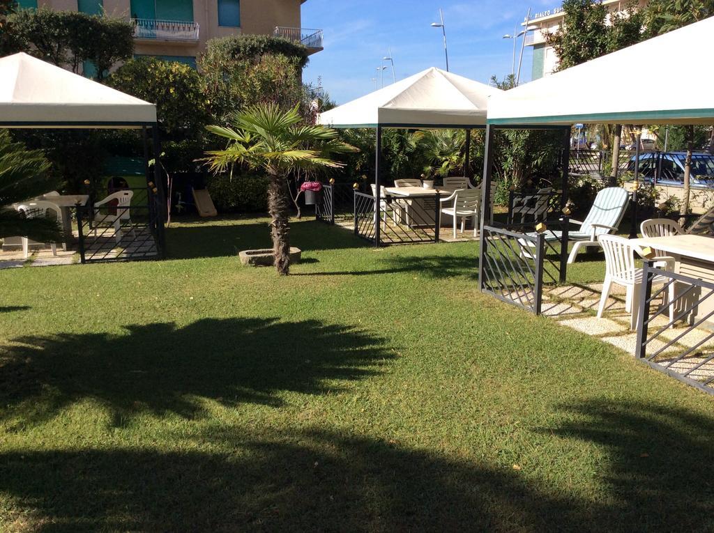 Hotel Smeraldo Lido di Camaiore Ngoại thất bức ảnh